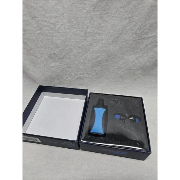 H2O Audio Stream 3 Underwater Waterproof MP3 Player with Headphones- New - Picture 3 of 5